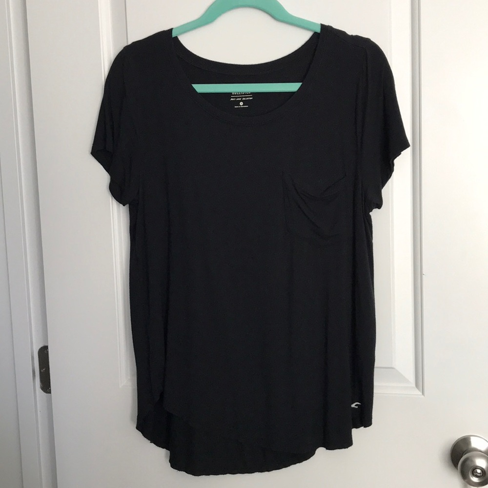 Black Hollister pocket tee